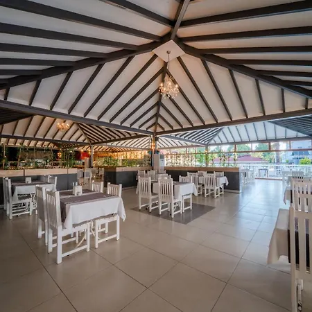 Hotel Lykia Botanika Fun&club -