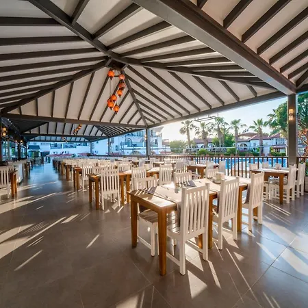 Lykia Botanika Fun&club - 4*